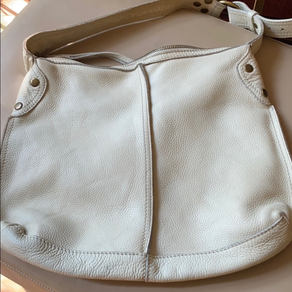 Lucky Brand Cream Hobo Expert Makers Handb…